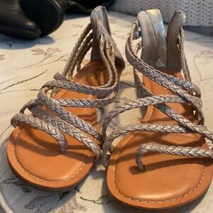 Sandals.  7 1/2.  Great shape.